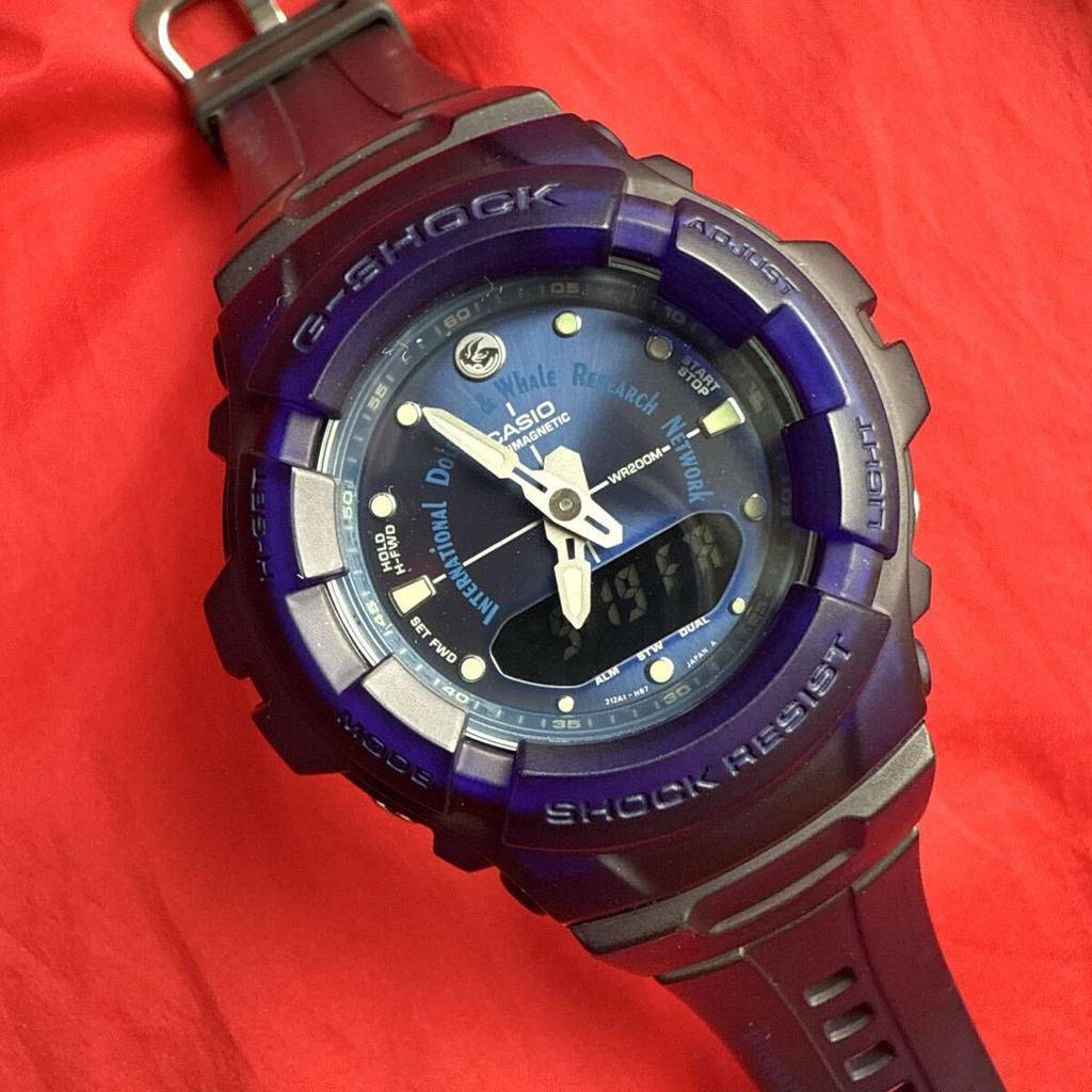 Casio Аналого-цифровые часы G-SHOCK, G-100K, с дельфином и китом, с синим ободком и ремешком