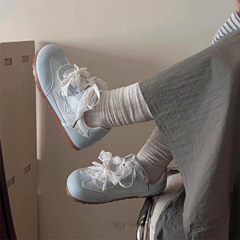 Розовые кружевные темпераментные кроссовки женские новые летние дышащие нишевые оригинального дизайна универсальные кеды