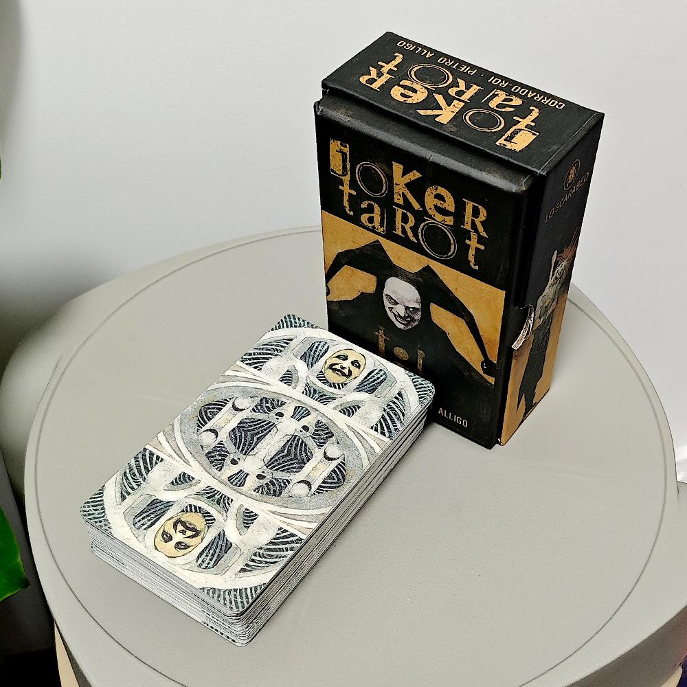 Колода Таро Джокер 12*7см В Жесткой Коробке 78 Шт Темные Готические Карты Таро Напечатаны на Карточном Стоке 350GSM с Двойным Тиснением