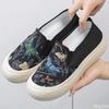 New Canvas Women's Shoes Summer Chinese Style Casual Lazy Shoes Versatile Fishing Shoe Ladies Breathable Light Flats