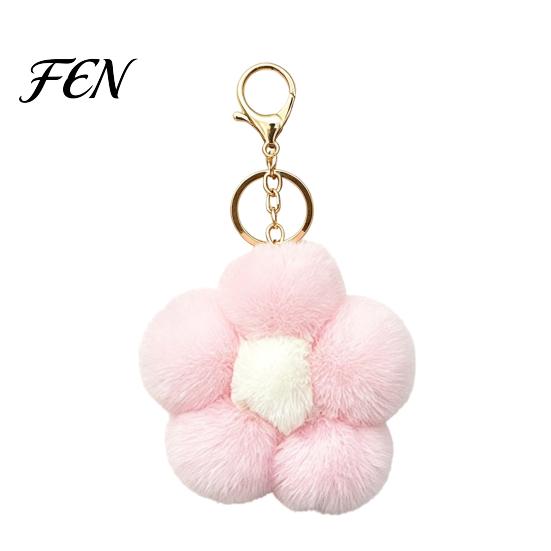 Flower Bag Charm Plush Keychain for Handbags, Five-petal Charm, Soft Fluffy Backpack Hanging Accessory Women Ornament