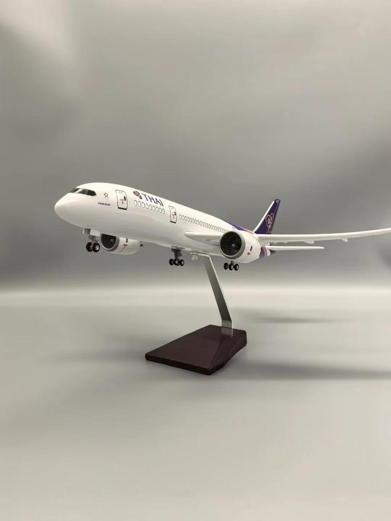 B787 Масштабная литая модель самолета 47 см Thai Airways 787 Модель самолета Модель самолета с шасси для коллекции для украшения