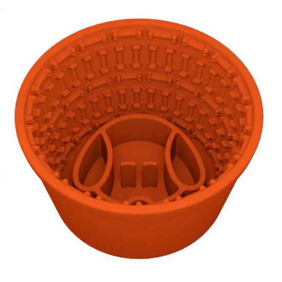 Миска-лизун для медленного кормления собаки способствует здоровому и спокойному питанию. Текстурированная силиконовая миска для собаки с присоской для всех размеров собак. Уход и время еды.