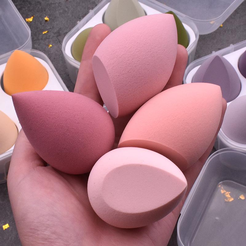 Ultra-Soft Beauty Sponge Set: Non-Absorbing, Dual-Use for Dry/Wet Application, Includes 4 Air Cushion Puffs