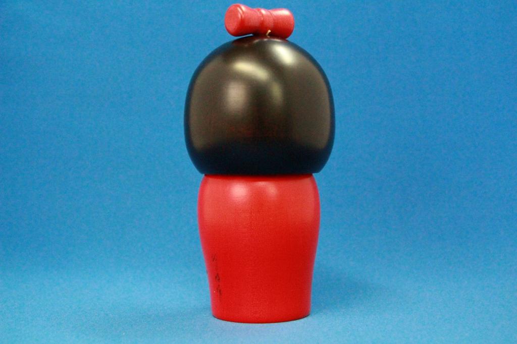 Popular As a Japanese Souvenir In Folk Art Crafts Kokeshi Doll Made by Usaburo [Made Japan]