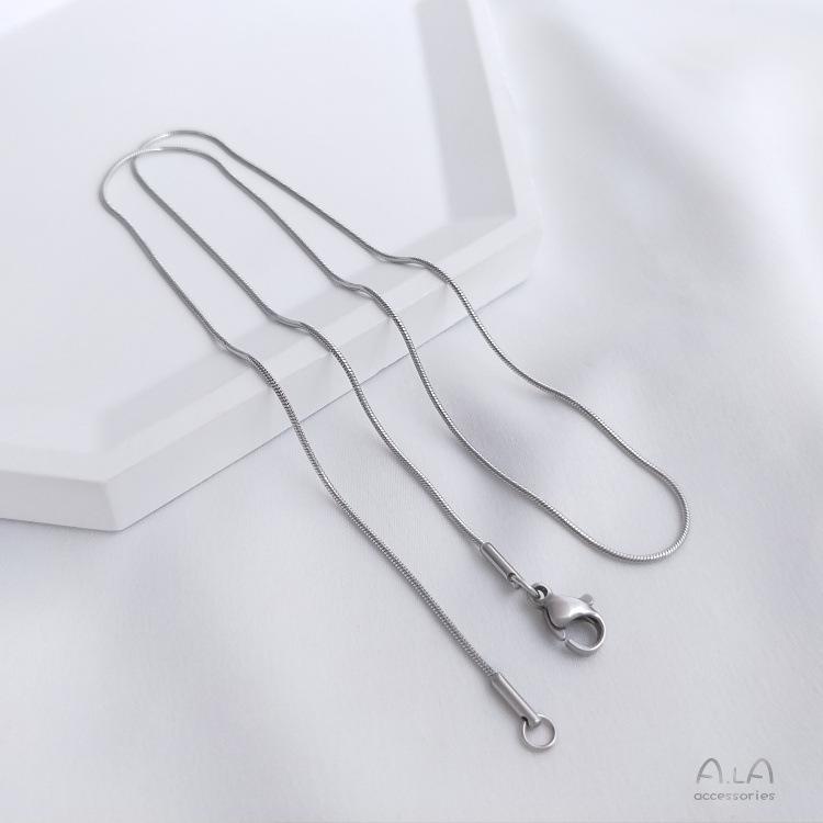 18K Gold-Plated Titanium Steel Snake Bone Necklace - Women's Minimalist Choker