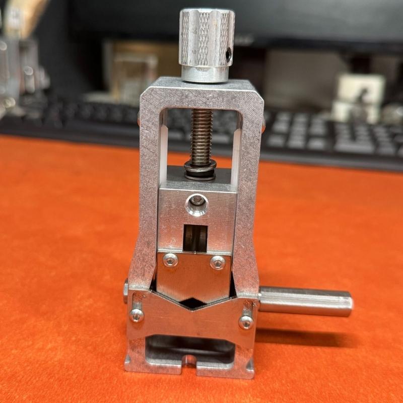 Manual Wire Stripping Machine Portable Copper Stripper with Hand Crank Double Purpose Wire Stripping Tool Accessories