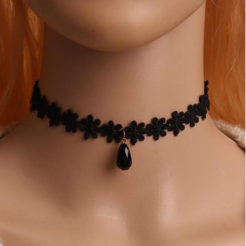 Velvet Choker Necklace For Women Vintage Sexy Lace Necklace With Pendant