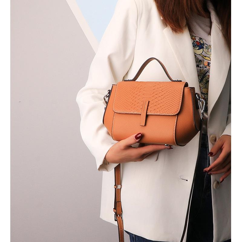 Popular handbag bag women's bag genuine leather new autumn and winter high-end mother shoulder messenger bag