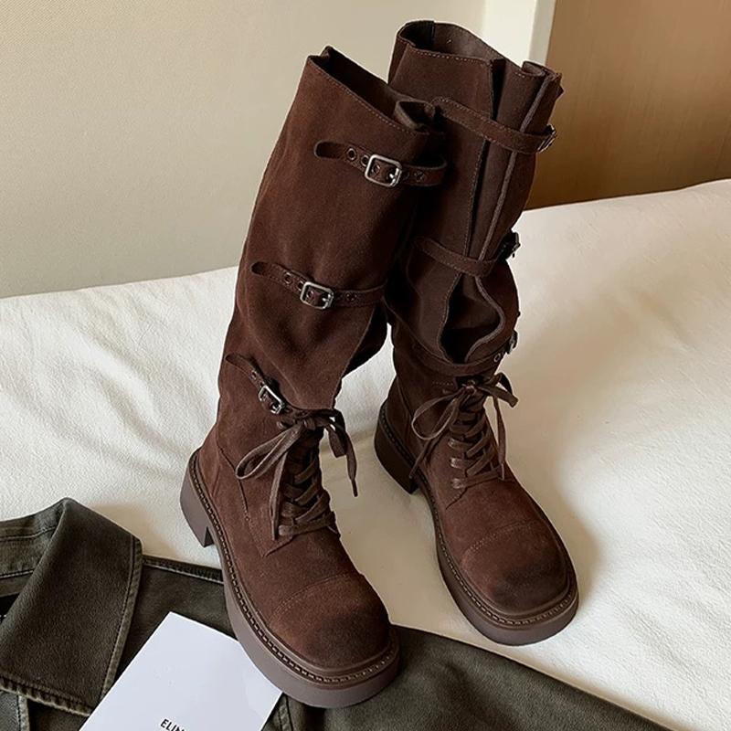 Модные высокие сапоги женские зимние дизайнерские туфли на плоской подошве шнуровка модные сапоги до колена 2025 новые уютные для платья готические челси ботильоны женские