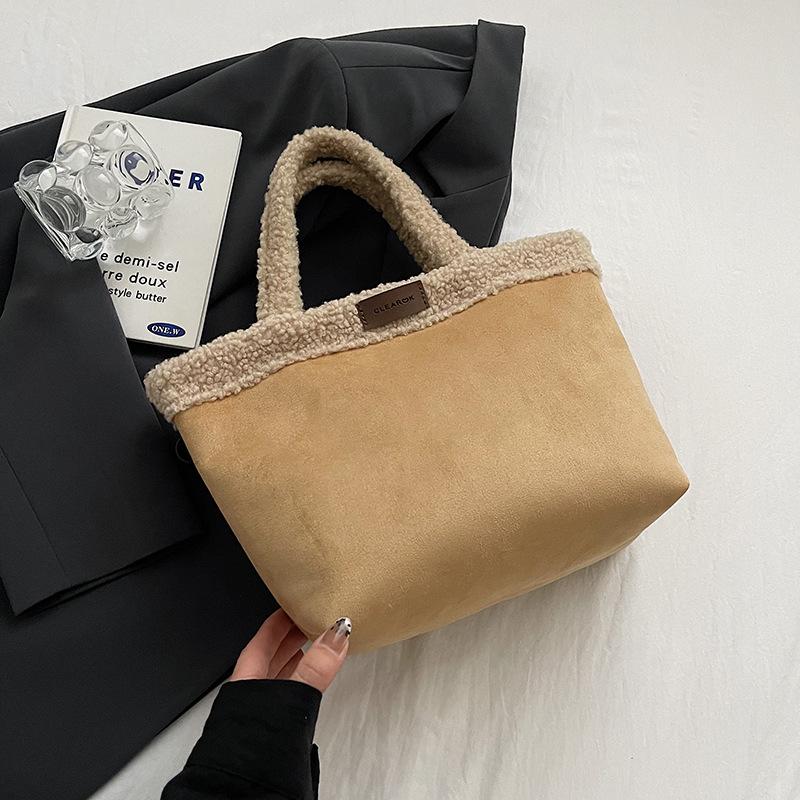 Плюшевая сумка женская осень и зима 2025 новая повседневная нишевая дизайнерская плюшевая сумка-тоут популярная сумка-ведро