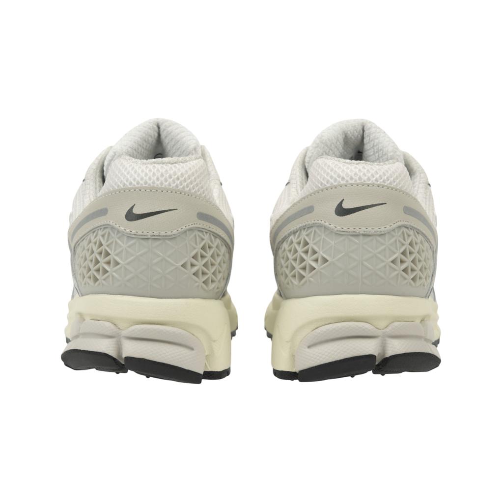 Nike Кроссовки унисекс Air Zoom Vomero 5 Platinum Tint Белый кашемир Железно-серый HF0731-007
