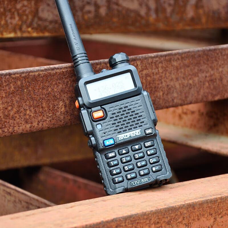 Радиостанция Baofeng UV-5R (Китайская версия)