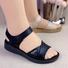Soft Leather Flat-soled Sandals Women's Summer 2025 New Comfortable Mother Shoes Lightweight Non-slip Middle-aged and Elderly Women's Shoes