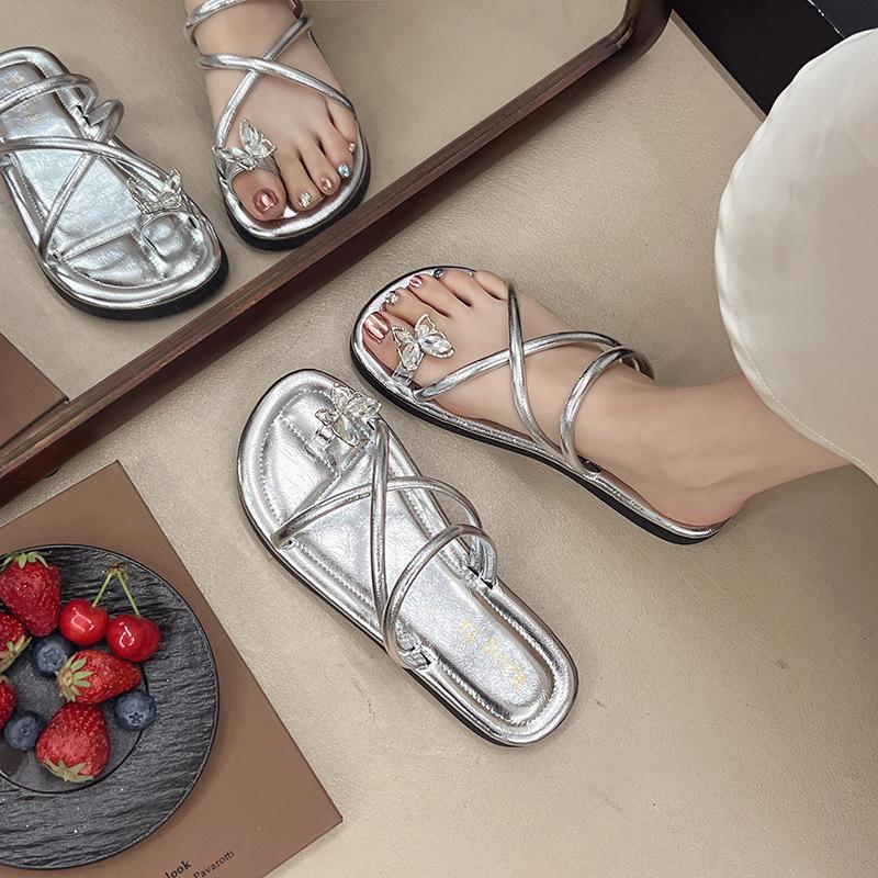 2025 Summer New Cool Slippers Outer Thick-soled Slippers Flat-bottomed French-style Beach One-word Set of Toe Rhinestone Cold Slippers