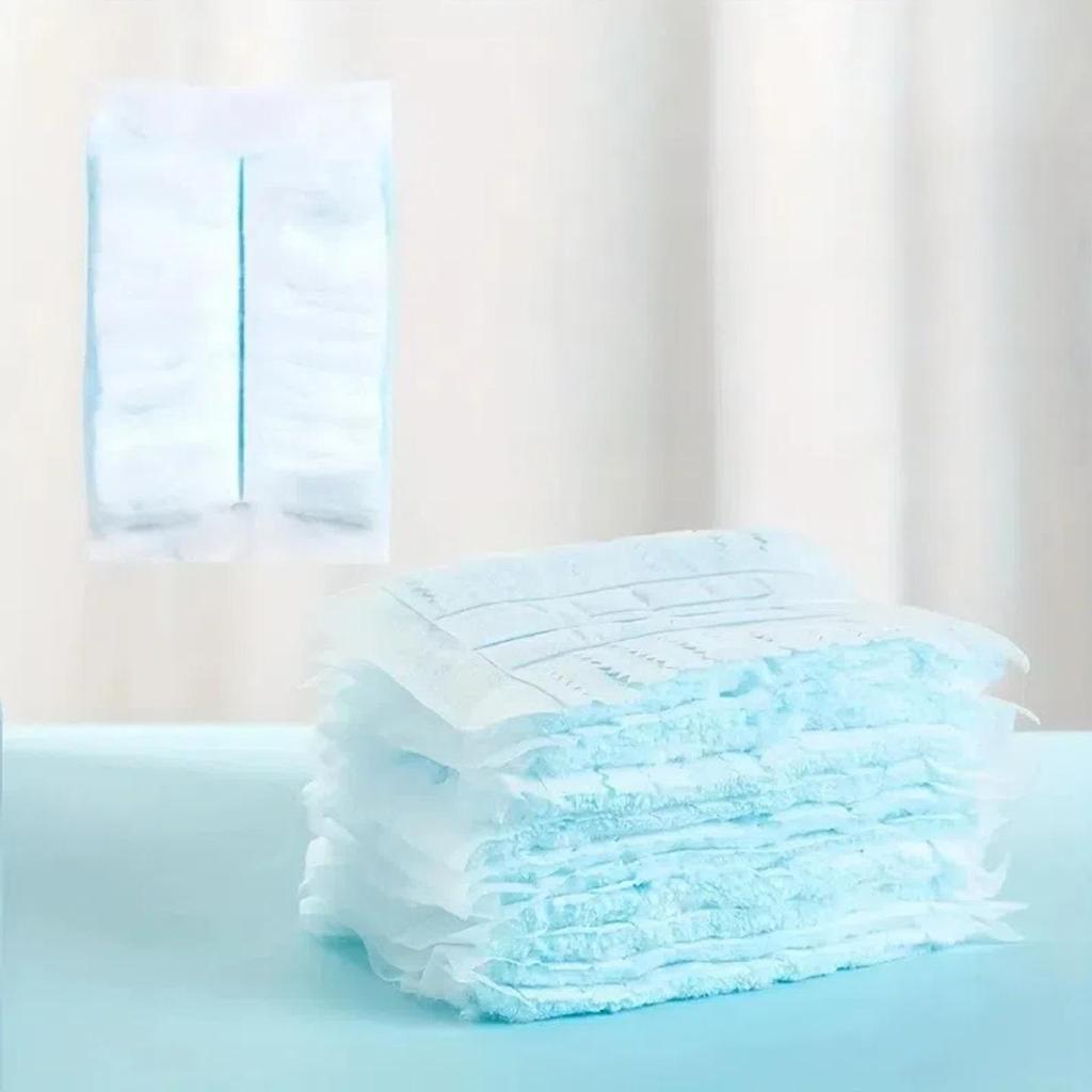 Retractable Chicken Feather Duster for Dust and Ash Removal, Household Static Duster, Extendable, Disposable, Ideal for Under-Bed Cleaning.