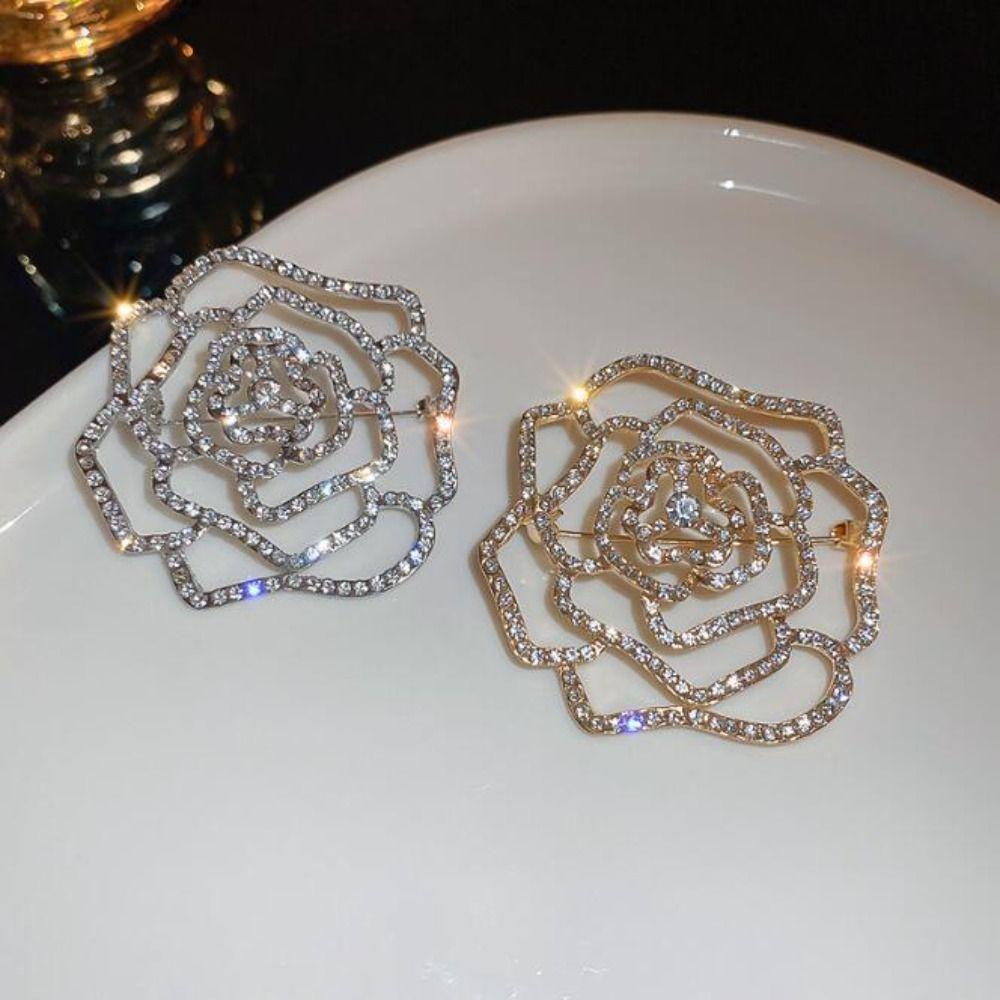 Full Rhinestone Suit Collar Pin Badge Rhinestone Brooch Fashion Hollow Camellia Brooch Women