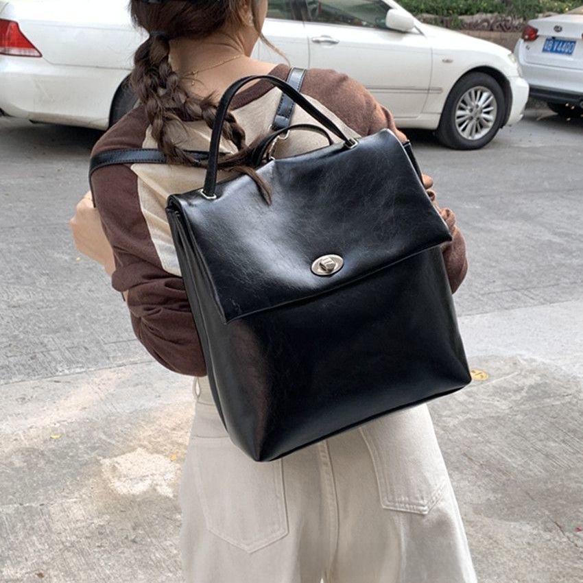 Модный корейский серебристый рюкзак 2025 года: Большая вместимость, повседневный и универсальный вариант для летних поездок женщин на работу