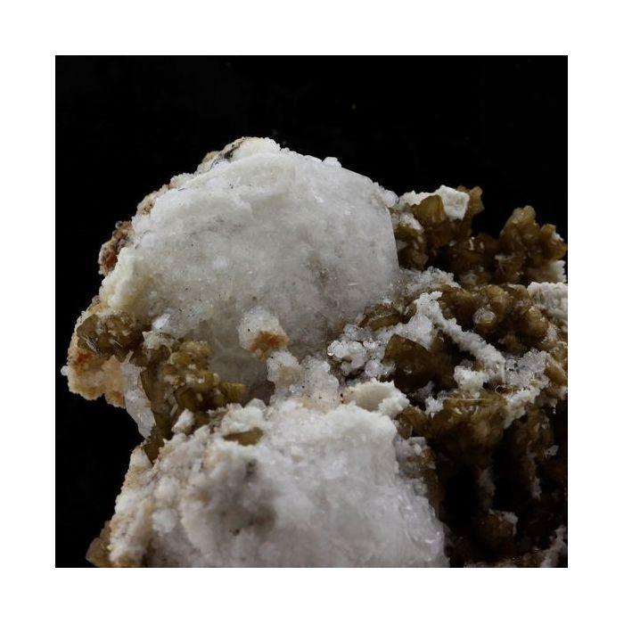 Analcime + Sidérite 2245.0 carats