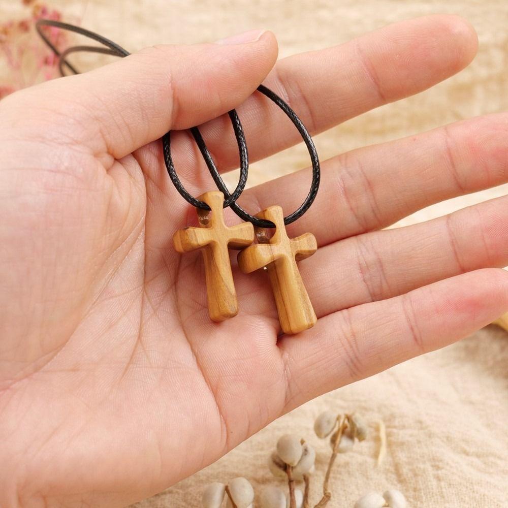 Hand-carved Cross Pendant Wooden Neckchain for Prayer Retro Cross Necklaces Anniversary
