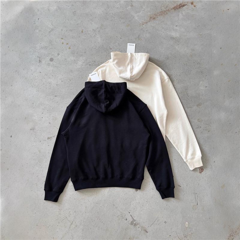 Худи Jacquemus с вышивкой на груди: Стильный логотип из плетеной ленты, универсален для мужчин и женщин