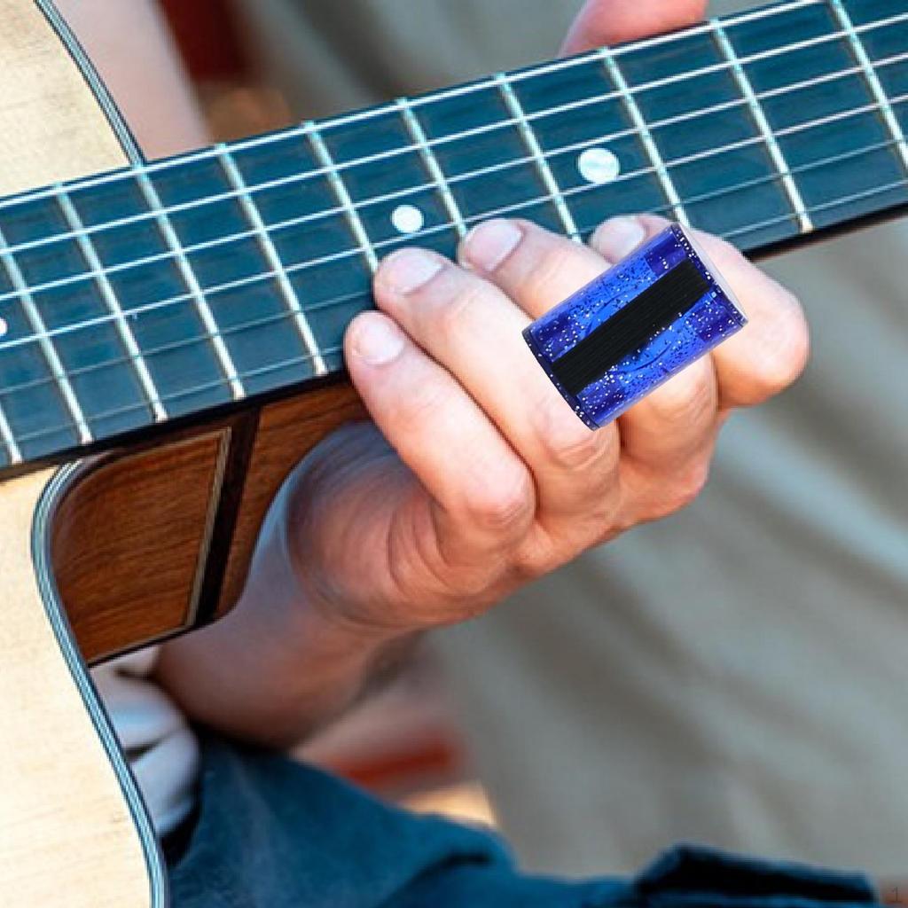 Компактная и ритмичная гитарная трещотка для пальцев с эластичным ремешком, идеально подходит для банджо, акустической гитары.