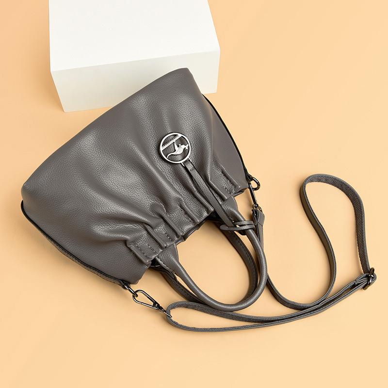 Pleated Cloud Bag Feeling Exquisite Messenger Bag Underarm Bag Shoulder Chain Leather Texture Women'S Bag