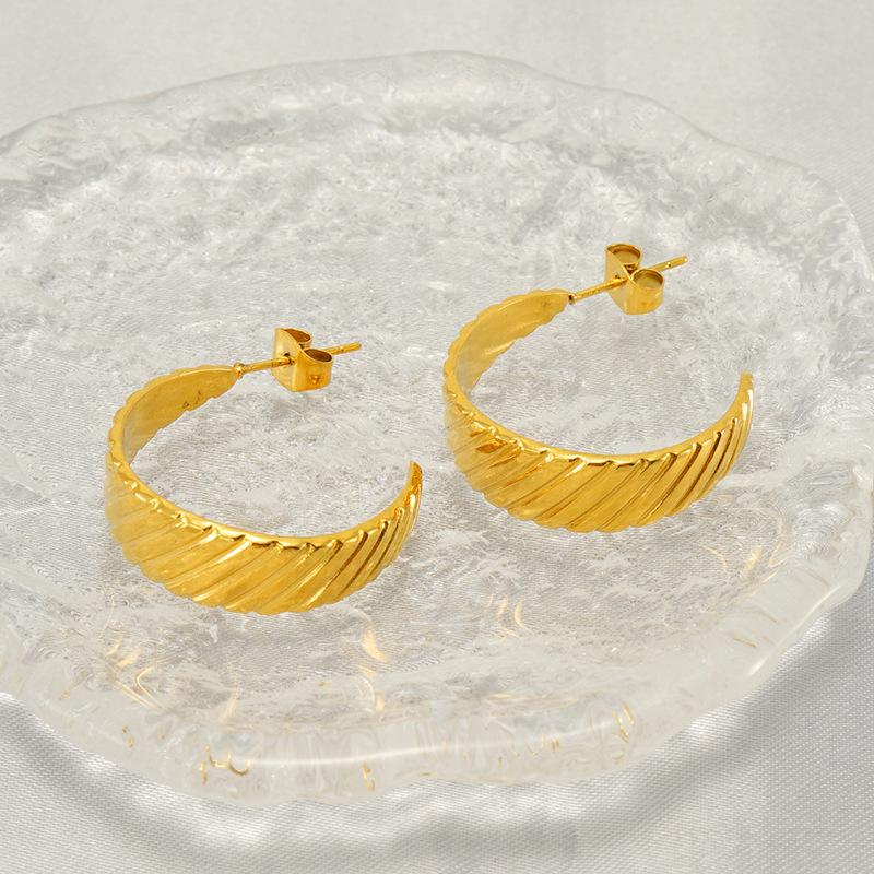 Модные спиральные серьги из нержавеющей стали Модный универсальный дизайн Легкие роскошные серьги из титановой стали Женские