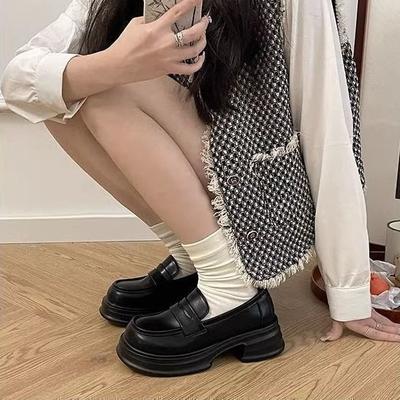 Женские лоферы на мягкой подошве 2025 весна и осень новая кожаная одинарная обувь британская платформа подошва на одной педали маленькие кожаные туфли толстый каблук толстая подошва