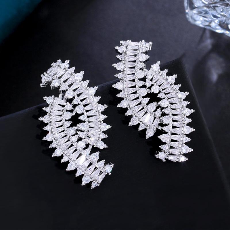 Catwalk Light Luxury Full Diamond Hollow Inlay Popular Earrings Temperament Personality Symmetrical Zircon Earrings Earrings