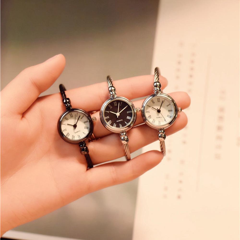 Charm Quartz Fashion Ladies Clock Hot Sale Women Bracelet Popular Stainless Steel Wristwatches Retro Watches Ulzzang High Quality Bangle Luxury