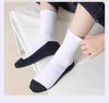 Детские хлопковые носки: Белые и черные, до середины икры, дезодорирующие, грязеотталкивающие, подходят для весны, осени и зимы