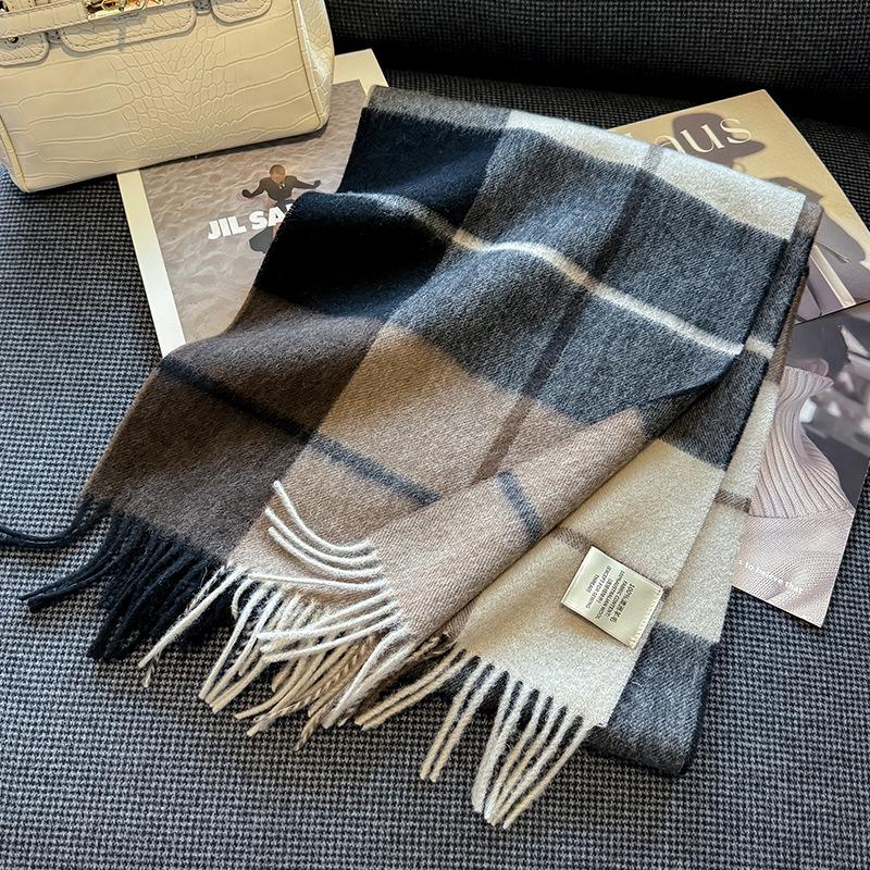 High Quality 100% Wool Scarf Female Fashion Classic Soft Cashmere Muffler Women Warm Thermal Shawl Outside Autumn Winter