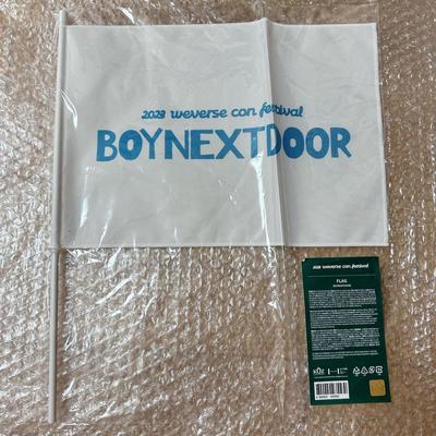 [Б/У] BOYNEXTDOOR флаг weversecon