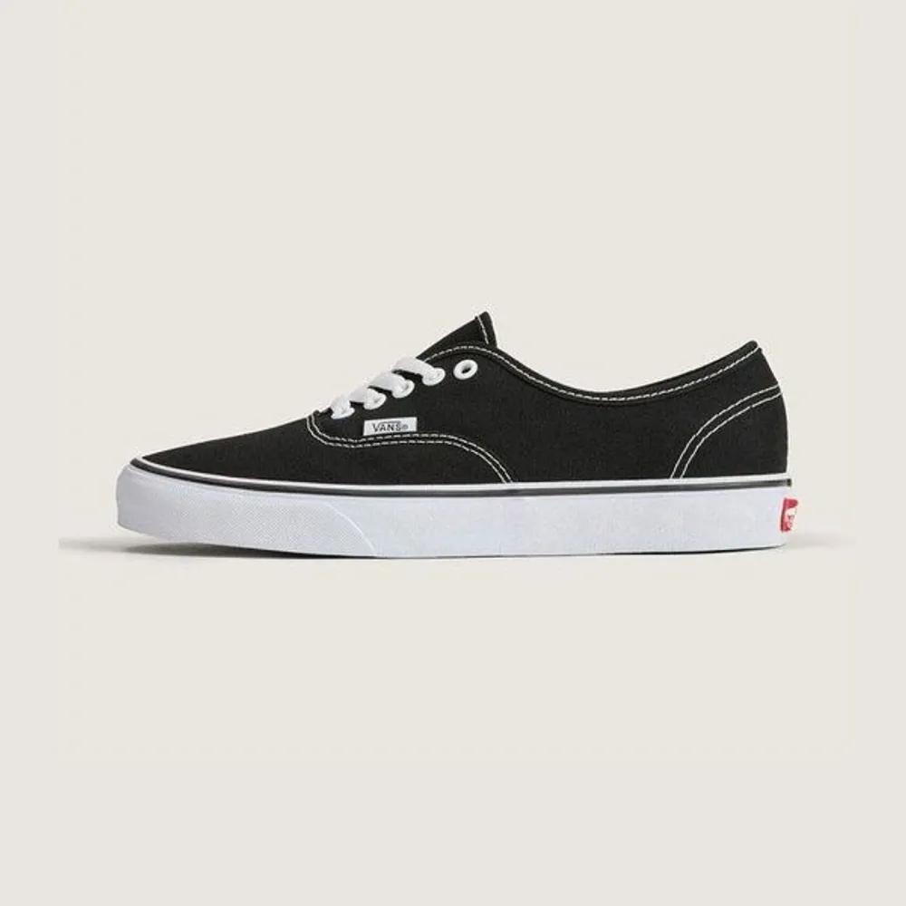 Vans Core Classic Authentic VN000EE3BLK 3901273