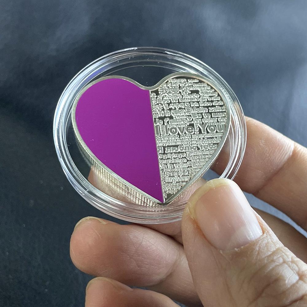 Multi-language, pink heart-shaped commemorative medallion, creative silver-plated coin, healing, gift for girlfriend, confession, Valentine's Day