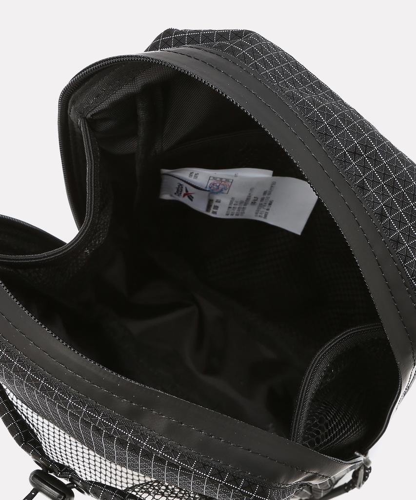 Reebok Мини-сумка через плечо в сетку - Черная