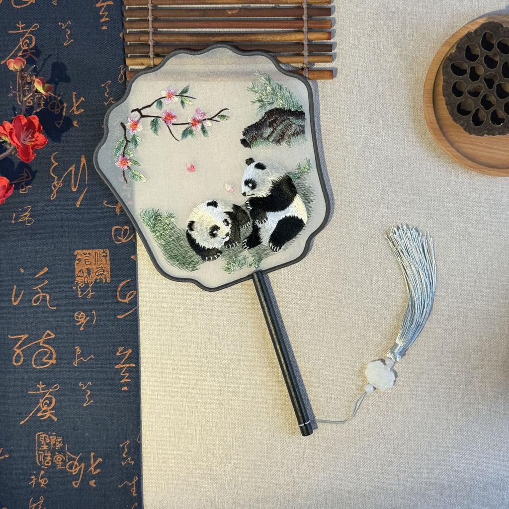 С кисточками китайский вышитый веер в китайском стиле туань фан товары для вечеринок шелковый веер китайская свадьба