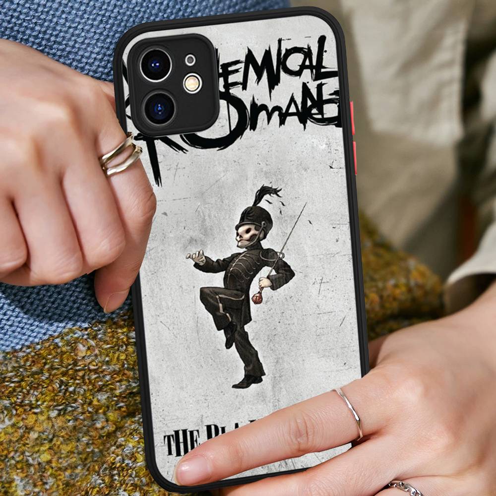 Чехол-бампер My Chemical Romance Rock Band Матовый Защитный Чехол Для IPhone 16 15 14 13 12 11 Pro Max X XS MAX Защитный Чехол