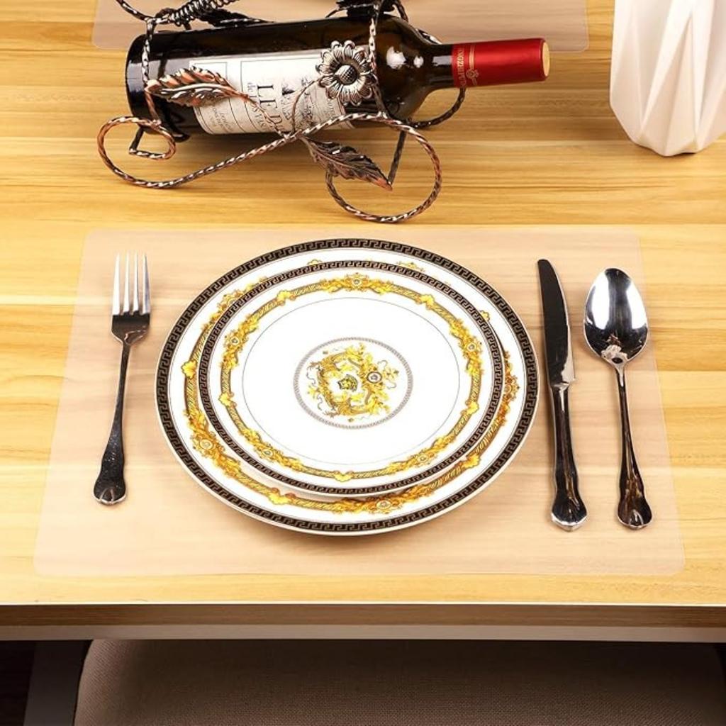 4Pcs Clear Place Mats,Translucent Plastic Placemats Set for Dining Table, Keeps Table or Desktop Cloth Cleaner, Washable, Heat Resistant, Non-Slip