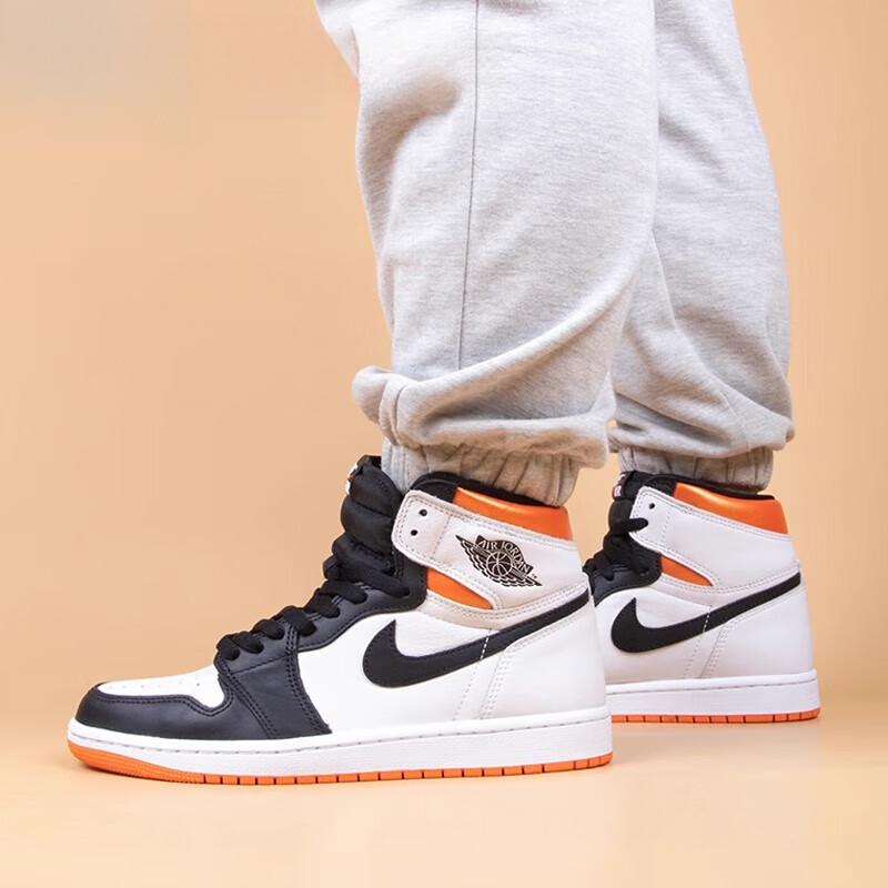 Детские кроссовки Air Jordan 1 Retro High OG GS Electro Orange Белый Черный 575441-180