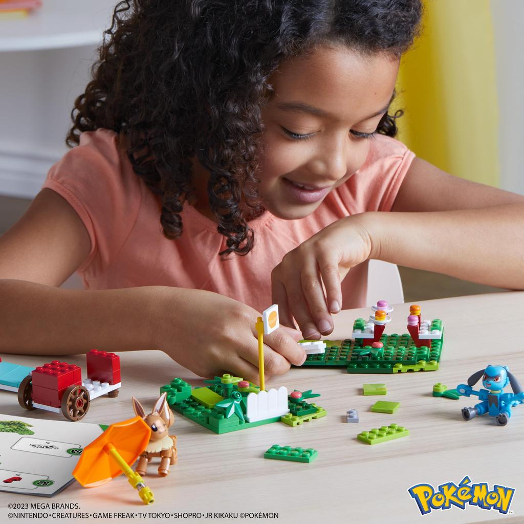 MEGA Pokemon Adventure World Picnic On the Hill with Eevee and Riolu and Table of Block 163 Years Old and HDL80 ~Parasol Set~ [Block Set] [Number