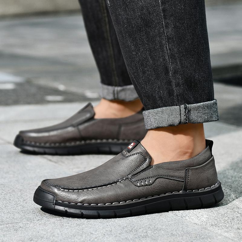 New Handmade Leather Men Shoes Casual Comfortable Men Loafers Slip On Leather Shoes Men Flats Hot Sale Outdoor Walking Shoes