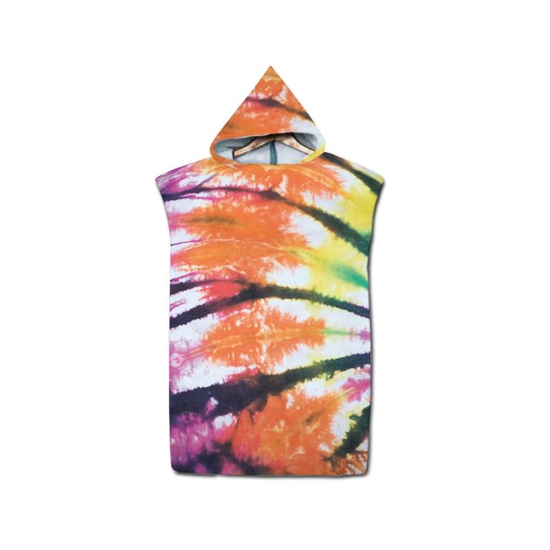 Стильный пончо-полотенце с узором для пловцов и отдыхающих на пляже