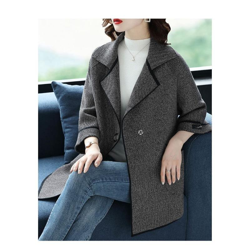 Middle-aged and Elderly Women's Tops Big Size Loose Knitted Cardigan Spring and Fall Jacket