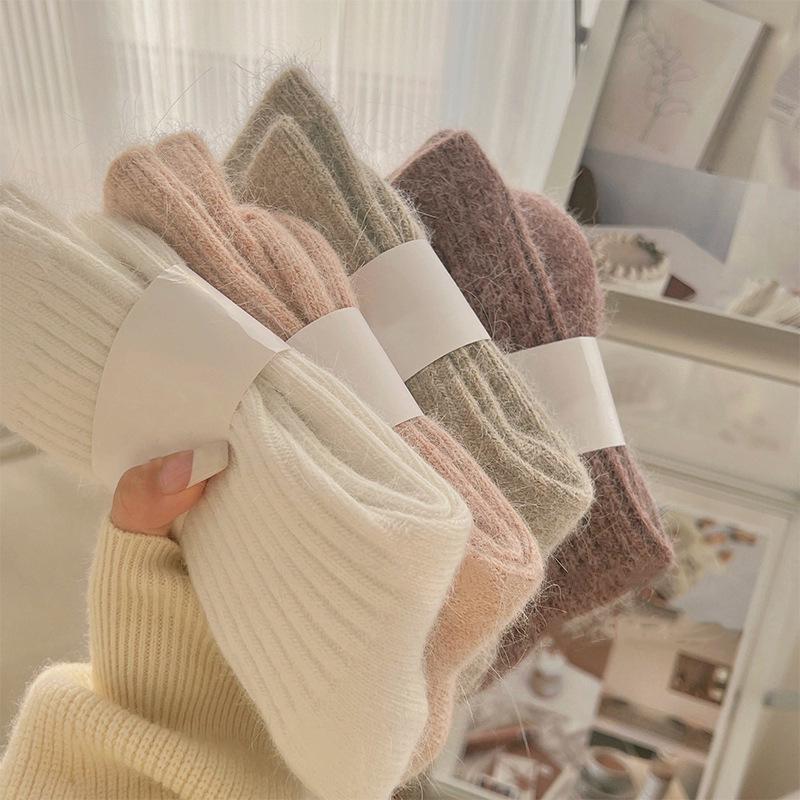 Women's Winter Fleece-Lined Mid-Calf Socks: Extra Thick, Soft, Ribbed, Japanese-Style, Solid Color, Perfect for Sleep or Home Use.