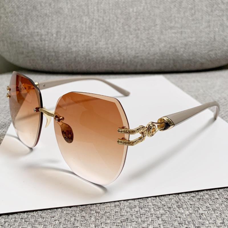 Новые Модные Безободковые Солнцезащитные Очки Женские Персонализированные Овальные Крупная Оправа Модные Подходящие ко всему Женские Солнцезащитные Очки Уличные Пляжные Вечеринки UV400