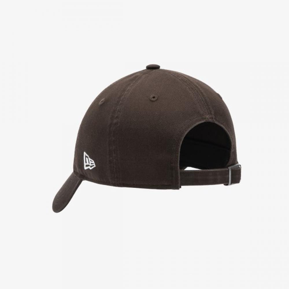 Бейсболка New Era New York Yankees Casual Classic Cap, шоколадный цвет, артикул 14881467