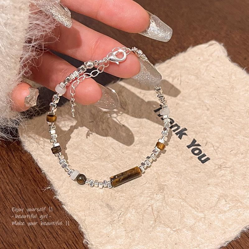 Элегантный браслет из камня тигровый глаз для женщин: Высококачественный серебряный браслет с бамбуковыми бусинами