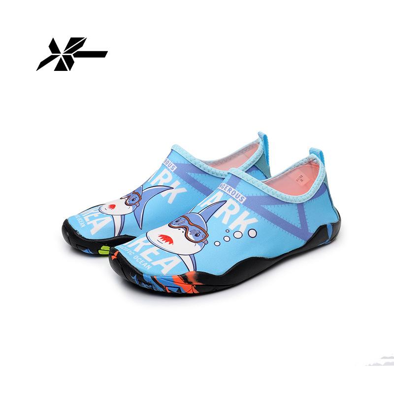 Детские ручьевые туфли пляжные туфли и носки wading shoes быстросохнущие дышащие для улицы пол дом кожа мягкое дно ловить море
